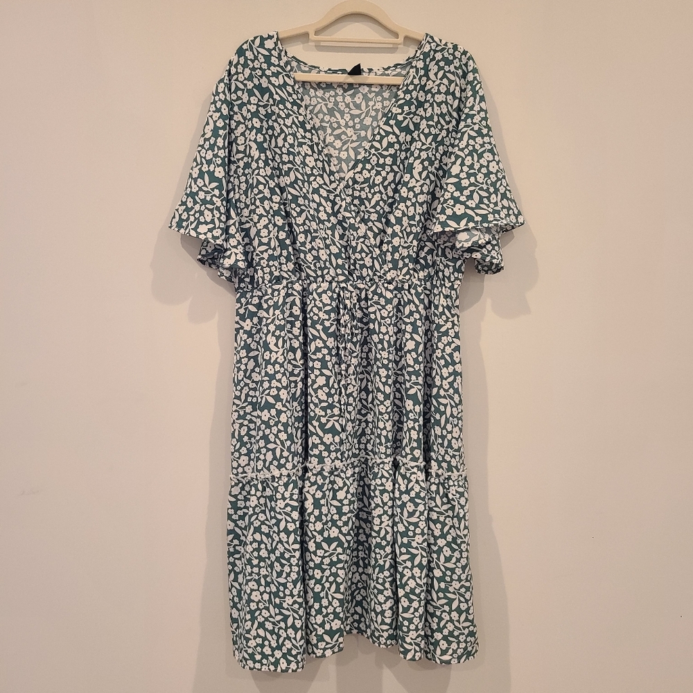 SHEIN Green Floral Midi Dress